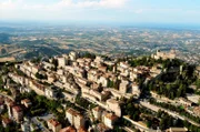 San Marino ist die älteste Republik der Welt, aber das kleine Land ruht sich nicht auf seiner Geschichte aus.