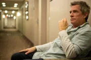 Robert (Thomas Haden Church)