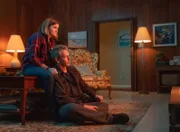 L-R:  Jeannie Anderson (Mare Winningham), Ralph Anderson (Ben Mendelsohn)