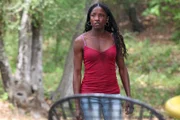 Tara (Rutina Wesley).