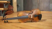 Bis die Violine vollends fertiggestellt ist, sind bis zu 200 Bauschritte nötig.