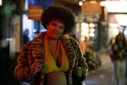 Darlene (Dominique Fishback)