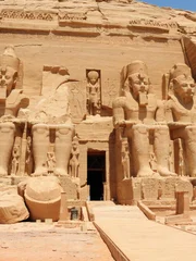 Der Große Tempel von Abu Simbel gilt allgemein als der prächtigste und schönste der Tempel, die während der Herrschaft von Ramses II. in Auftrag gegeben wurden, und als einer der schönsten in Ägypten.
