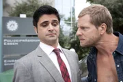(3. Staffel) - Der Harte und der Zarte: Mick (Henning Baum) und Andreas (Maximilian Grill).