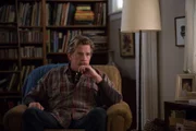 Thomas Haden Church as Robert