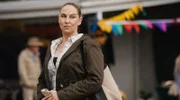 Trudy Neilson (Tracy Lee Gray) ist auf Bewährung draußen und lässt sich nicht so leicht von Amateurgangstern ausrauben.