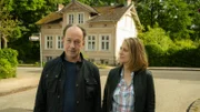 Jakob Stiller (Ulrich Noethen) und Kira Engelmann (Bettina Burchard) ermitteln in einem Mordfall.