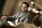 Monk (Tony Shalhoub) wird des Mordes beschuldigt und muss in Haft. Und da niemand seinen Unschuldsbeteuerungen glaubt, schmiedet er Fluchpläne...  +++