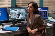 Detective Violet Yee (Connie Shi)