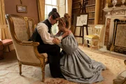 L-R: Anne Lister (Suranne Jones) and Ann Walker (Sophie Rundle)