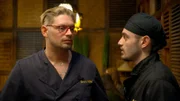 Bruno erkennt durch Katy, dass er Peggy nie wirklich liebte, sondern nur die Idee einer unerschütterlichen Liebe. Insgeheim war er immer nur neidisch auf seinen Bruder Joe. Mit Katy und Maltes Hilfe will er Emmi um einen Neustart bitten.