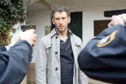Axel Sichrovsky (Andy Holzer).