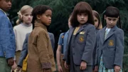 L-R: Ezra (Kaylen Luke) und Evie Stone(Billie Gadsdon)