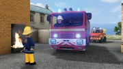 Feuerwehrmann Sam übt den Notfall.