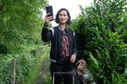 Pauline Hobrecht trifft am Tatort ein, jedoch ist es schwierig den genauen Standort zu finden, den Tamara ihr geschickt hat.