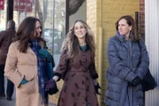 Dallas (Talia Balsam), Frances (Sarah Jessica Parker) and Diane (Molly Shannon)