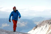 Der deutsche Höhlen-Klimatologie Prof. Andreas Pflitsch am Kraterrand des Mount St. Helens im Westen der USA.