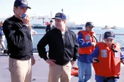 Harmon Rabb, Jr. (David James Elliott, l.), Bud Roberts, Jr. (Patrick Labyorteaux)