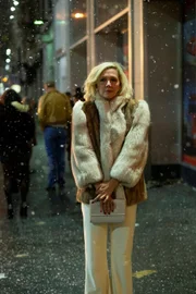 Eileen "Candy" Merrell (Maggie Gyllenhaal).