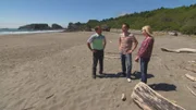 Connie und Bram aus Arizona sind der Stadt Brookings in Oregon von ihrem ersten Besuch an verfallen. Sie lassen die Wüste hinter sich und suchen nach einem Traum-Strandhaus für sich und ihre Kinder. Werden sich ihre Wünsche an eine malerische Aussicht und einfachen Strandzugang erfüllen? Denn Brookings ist bekannt für eine steinige Küste.