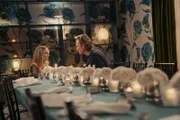 l-r: Carrie Bradshaw (Sarah Jessica Parker), Aidan Shaw (John Corbett)