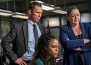 (l-r) Jeffrey Donovan as Detective Frank Cosgrove, Camryn Manheim as Lieutenant Kate Dixon