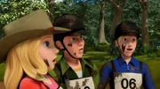 Wendy, Jerry und Christian sind verblüfft: Mit dieser Siegerin des Wanderritt-Wettbewerbes haben sie nicht gerechnet.