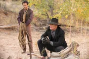 The Man in Black (Ed Harris), Lawrence (Clifton Collins Jr.).