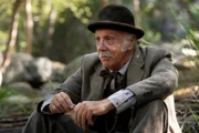 Dayton Callie (Charlie Utter)