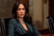 Odelya Halevi als ADA Samantha Maroun
