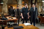 (L-R) Luke Kleintank als Special Agent Scott Forrester und Jeremy Holm als Unit Chief Grimes
