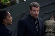 DCI Paul Kirby (Max Beesley, re.)