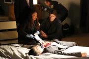 L-R: Elizabeth Weston (Salli Richardson-Whitfield) Castle (Nathan Fillion)
