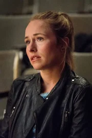 Sally Reed (Sarah Goldberg)