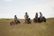 V.l.: Shane (Sam Duke), Tim Fleming (Chris Potter), Samantha Louise 'Lou' Fleming (Michelle Morgan), Amy Fleming (Amber Marshall)