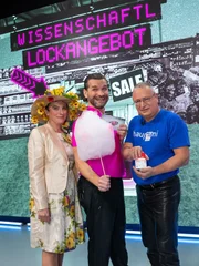 Dr. Elisabeth Oberzaucher (Evolutionsbiologie), Martin Puntigam, Dr. Peter Weinberger (Associate Professor für anorganische Chemie an der TU Wien).