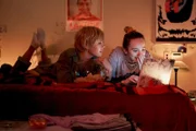 Addy Prentiss (Annalisa Cochrane, l.), Janae Matthews (Jess McLeod)