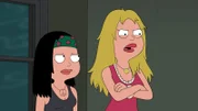 Hayley Smith (l.); Francine Smith (r.)