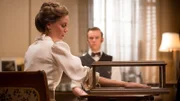 Sarah Bosen (Melissa Hood) und Harry Phelps (Alexander De Jordy)
