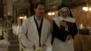 v.l. Giuseppe Moscati (Giuseppe Fiorello) und Schwester Helga (Emanuela Grimalda)