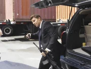 Booth (David Boreanaz) setzt alles daran, den Scharfschützen Broadsky um jeden Preis zur Strecke zu bringen... Die Verwendung des sendungsbezogenen Materials ist nur mit dem Hinweis und Verlinkung auf TVNOW gestattet.