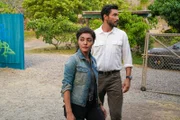 Lucy Tara (Yasmine Al-Bustami) und Jesse Boone (Noah Mills).