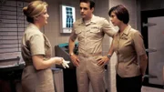 V.l.: Lt. Cmdr. Teresa Coulter (Trisha Yearwood), Harmon Rabb, Jr. (David James Elliott), Sarah MacKenzie (Catherine Bell)