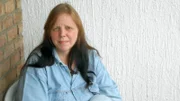 Die 50-jährige Gabi lebt mit ihrem Andreas in einer Zweizimmerwohnung und fühlt sich rundherum wohlDie 50-jährigen Gabi lebt mit ihrem Andreas in einer Zweizimmerwohnung und fühlt sich rundherum wohl