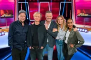 Ratespiel mit Spaß und Schwindel, jeweils montags um 22:00 Uhr im SWR Fernsehen. v.li.: Smudo, Pierre M. Krause, Michael Antwerpes, Kim Fisher und Hadnet Tesfai.