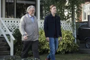 Donatello Redfield (Keith Szarabajka, l.); Jack (Alexander Calvert, r.)