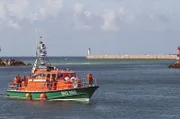 Die Matrosen des Départements Finistère in der Bretagne gehören zu den Ersten im ganzen Land, die Rettungsstationen einrichten.