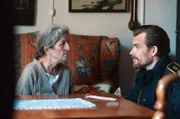 Andreas (Jesper Hagelskær Paasch) teilt Lisbeths Mutter (Kit Eichler) mit, dass Hix gestanden hat, ihre Tochter damals umgebracht zu haben.