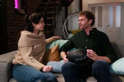 Esma (Özge Delioglan) ist ausgebremst, als Sven (Matthias Wolkowski) sie vertröstet.