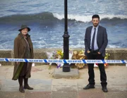 Vera Stanhope (Brenda Blethyn, l.); Joe Ashworth (David Leon, r.)